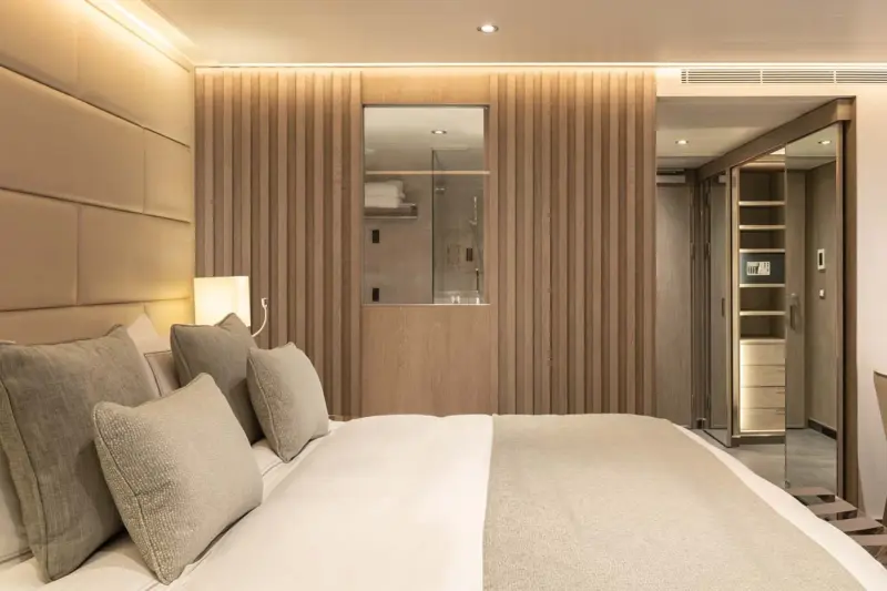 Silver Origin – Classic Veranda Suite