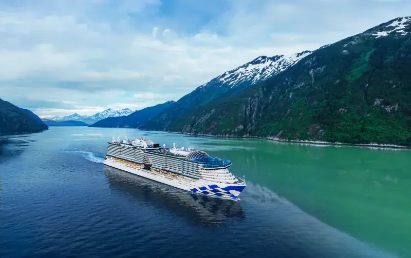 Star Princess Alaska'da fiyortta; görselleştirme