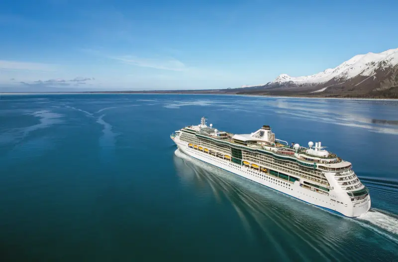 Radiance of the Seas Alaska'da açık denizde