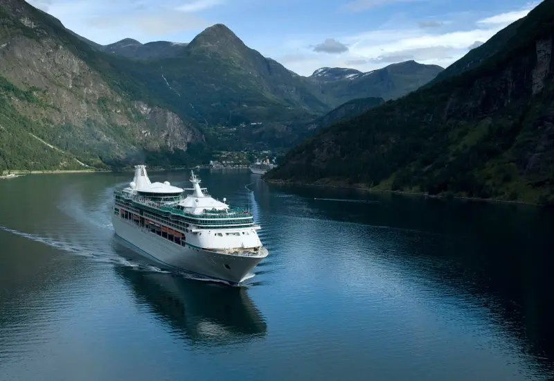 Vision of the Seas Norveç fiyortunda