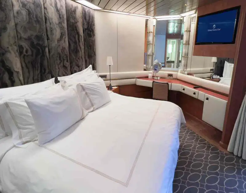 Zaandam – Pinnacle Suite