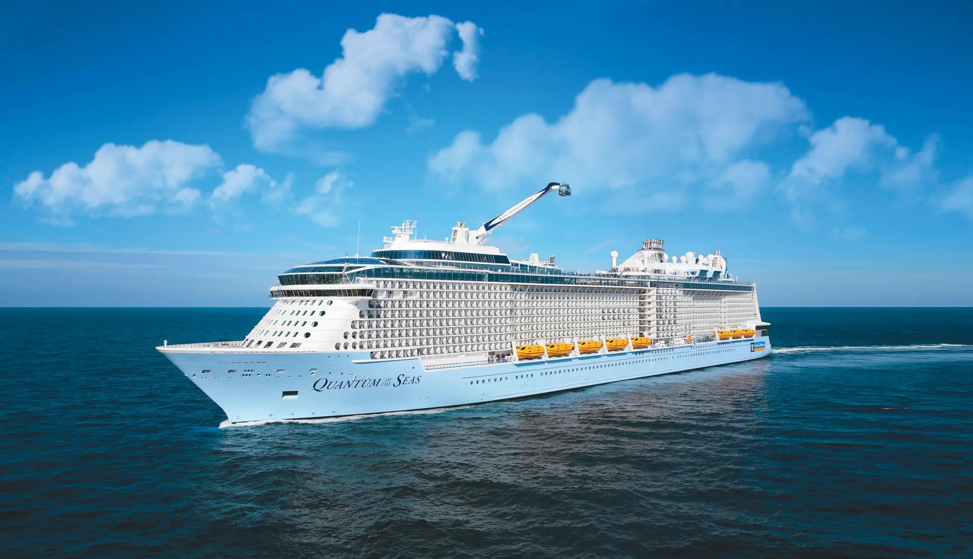 Quantum of the Seas açık denizde seyir hâlinde