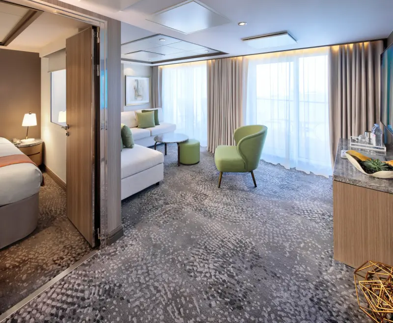 Celebrity Silhouette Celebrity Suite oturma alanı