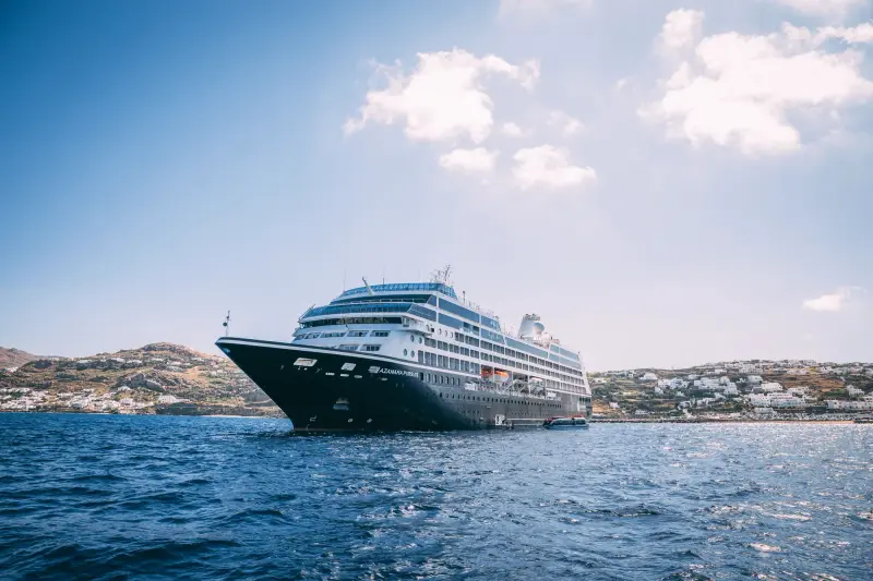 Azamara Pursuit Mikonos açıklarında