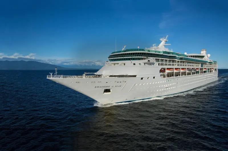Rhapsody of the Seas Alaska'da seyir hâlinde