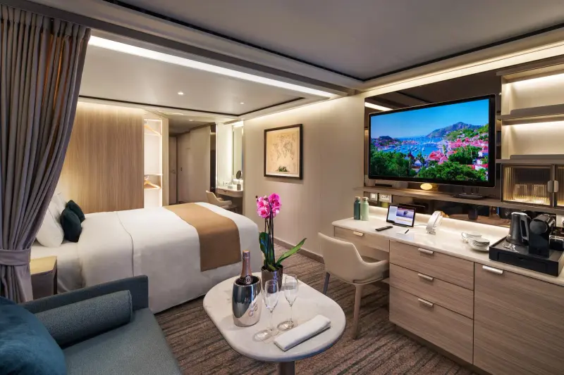 Silver Ray – Deluxe Veranda Suite