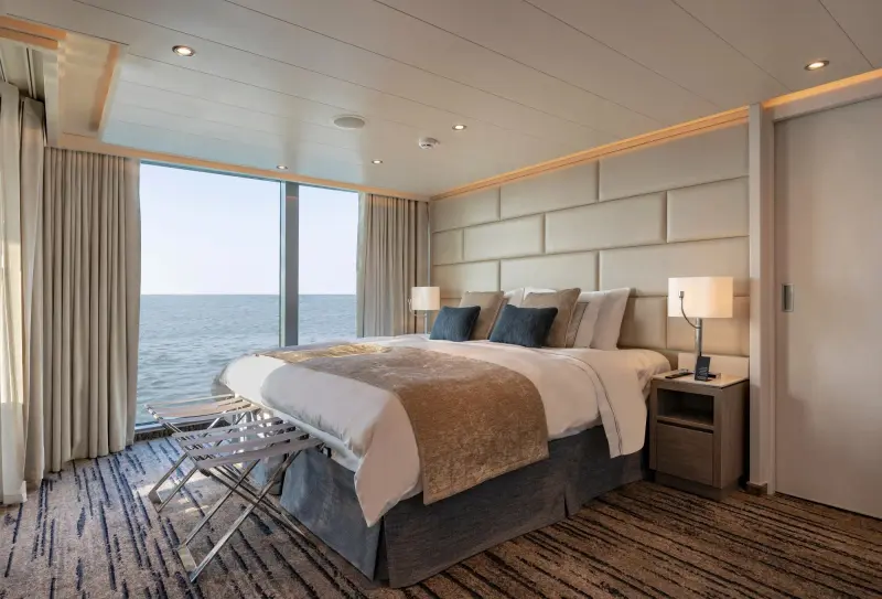 Silver Origin – Grand Suite