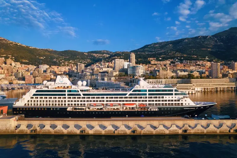 Azamara Onward Monako limanında