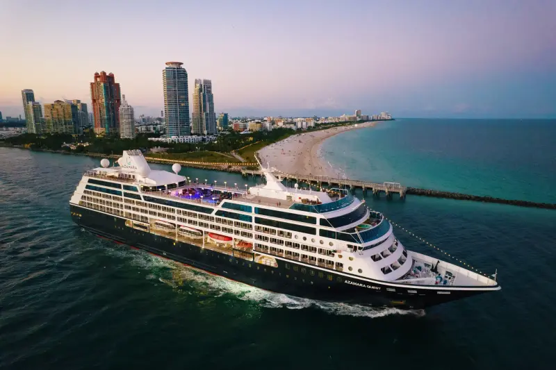 Azamara Quest Miami Beach önünde