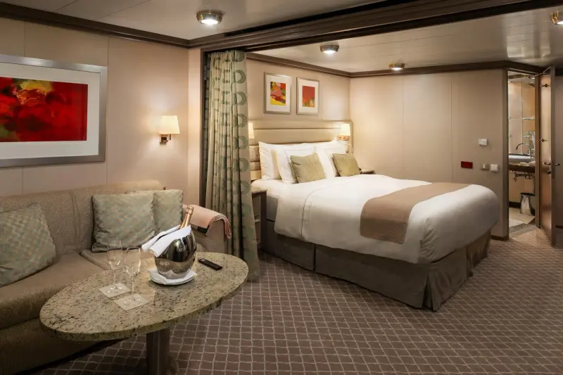 Silver Spirit – Classic Veranda Suite