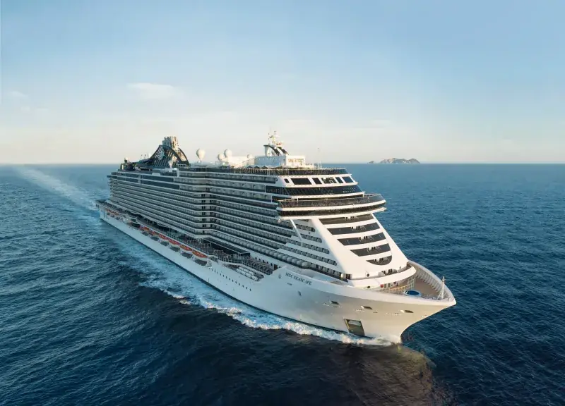 MSC Seascape açık denizde seyir halinde, pruvadan havadan görünüm