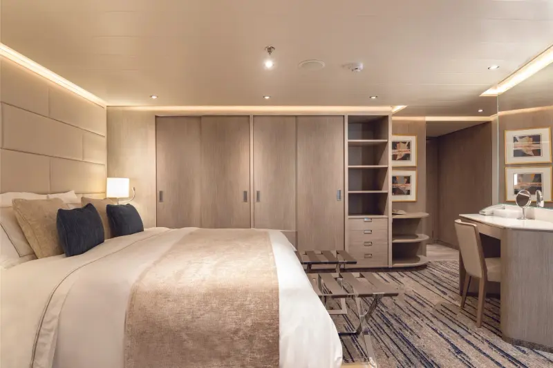 Silver Origin – Medallion Suite