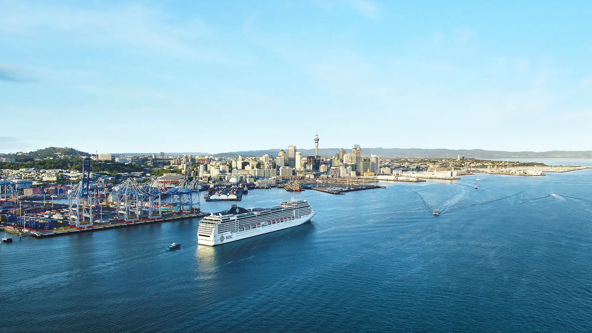 MSC Magnifica Auckland limanında