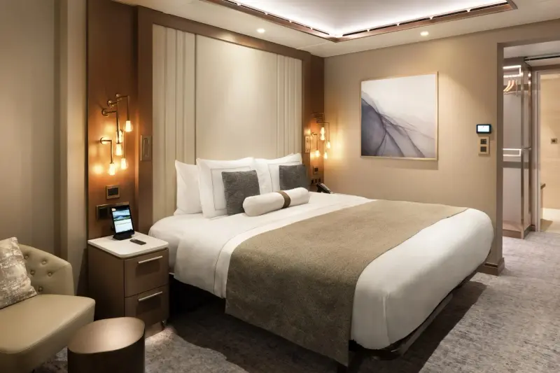 Silver Endeavour – Signature Suite