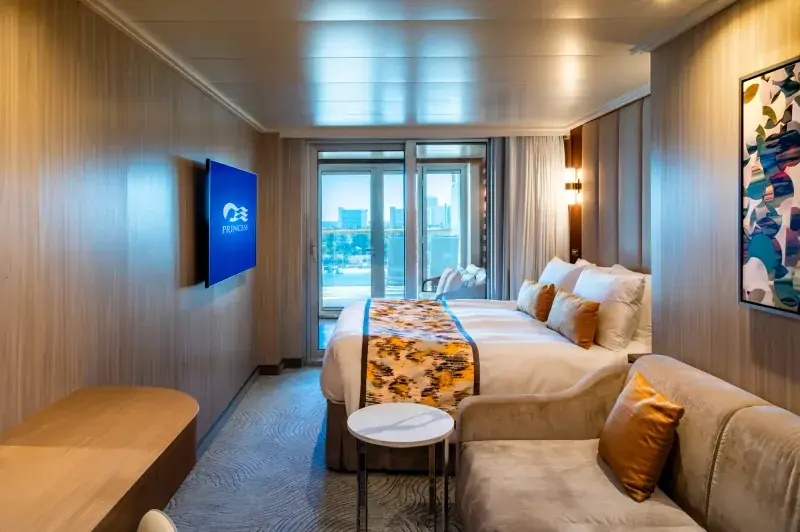 Sun Princess'te Cabana mini suit