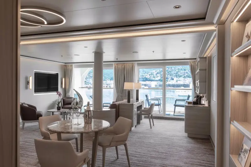 Silver Nova – Grand Suite