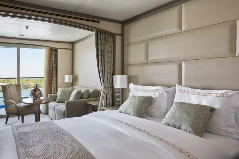 Silver Shadow – Classic Veranda Suite